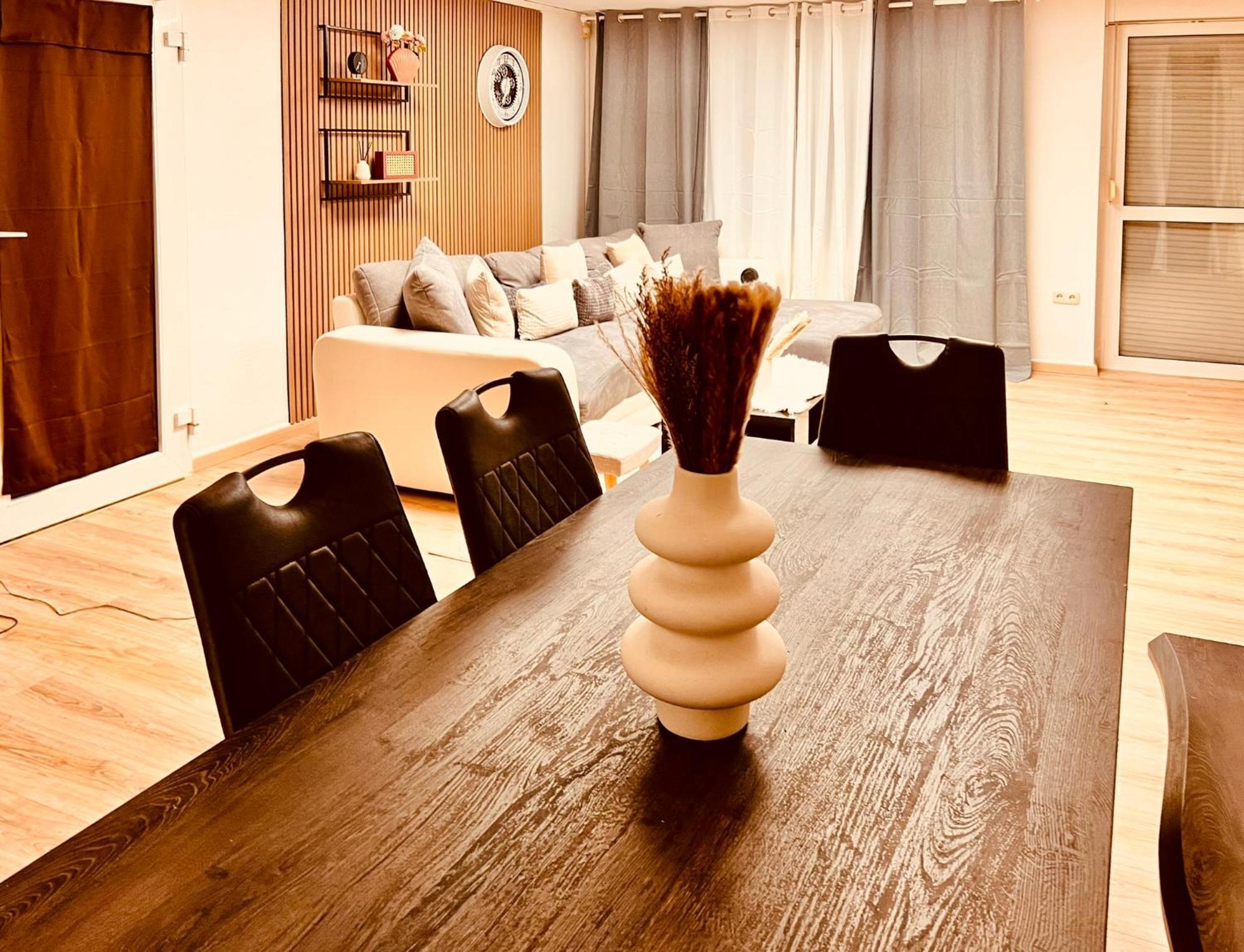 Appartamento Cologne Luxe Living: Opulent Elegance Unleashed Esterno foto