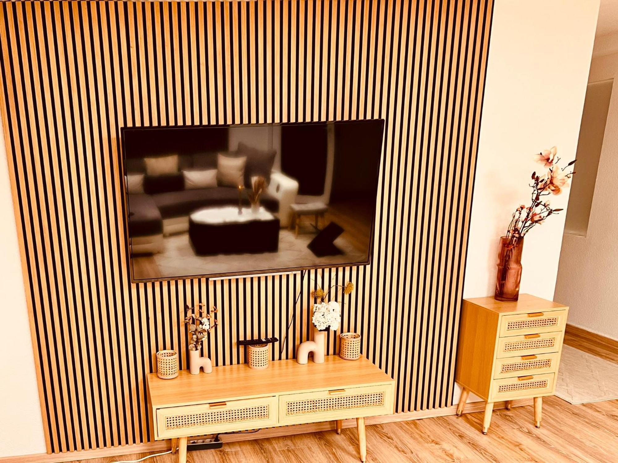 Appartamento Cologne Luxe Living: Opulent Elegance Unleashed Esterno foto
